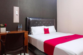 RedDoorz at Hotel Island Bengkulu